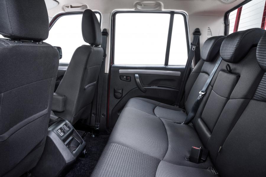 Интерьер Mahindra GOA Pik Up Double Cab 2019 года  (EU) (фото 29 из 41)